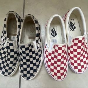 2 pairs of checkered vans.